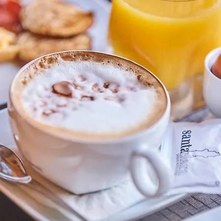 Hotel Santa Clara Urban & 4*